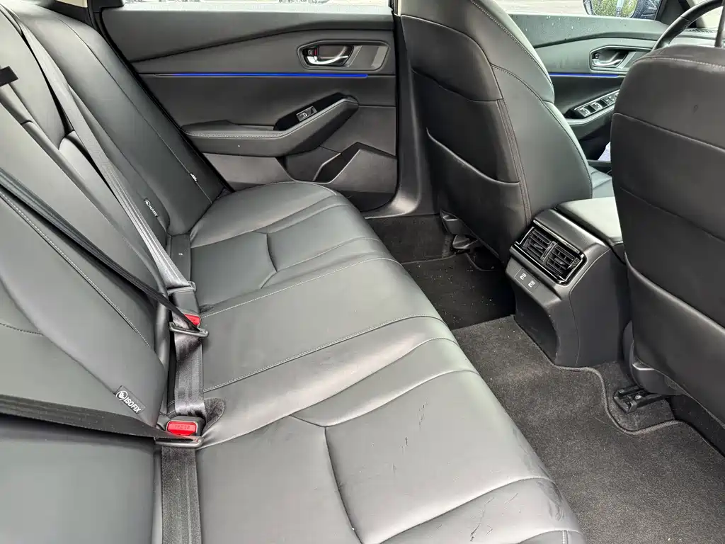 Honda Accord 2023 — фото 10