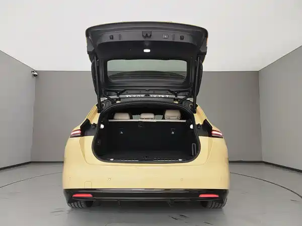 NIO ET5T 2025