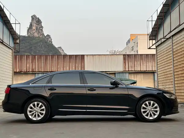 Audi A6L 2012