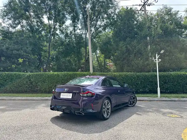 BMW M240i 2025
