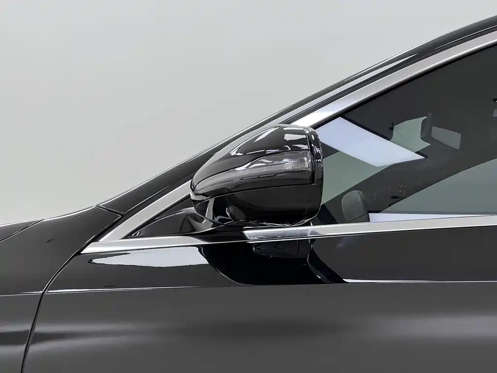 Mercedes-Benz E-Class 2021 — фото 36