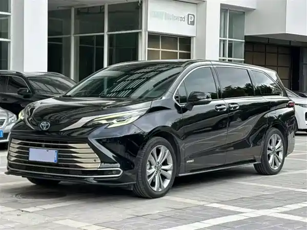 Toyota Sienna 2023