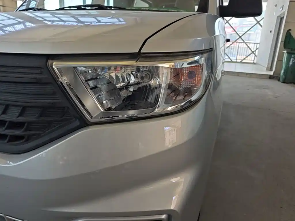 Wuling Hongguang V 2019 — фото 24