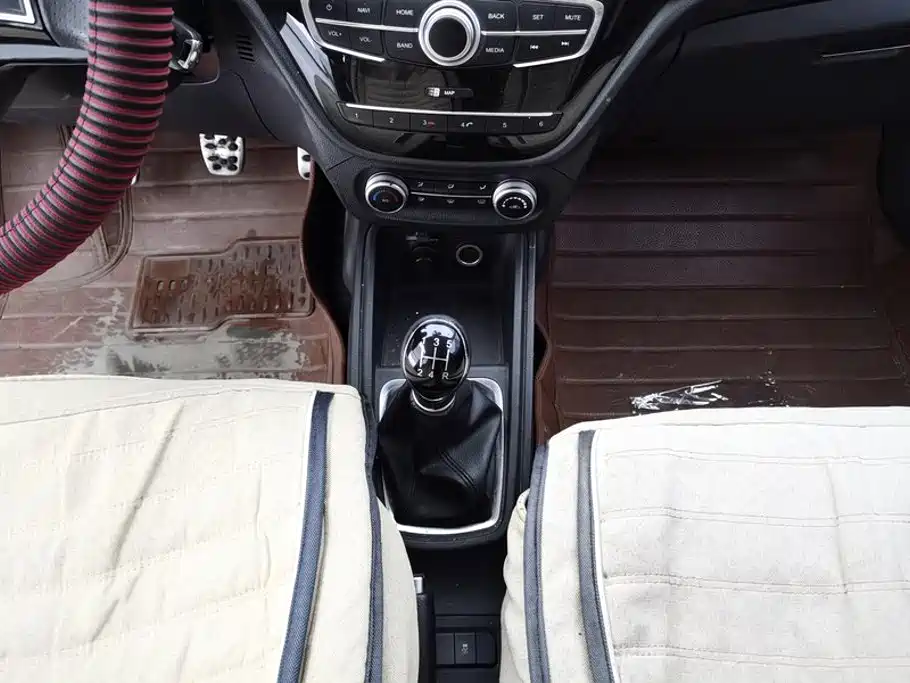 Haval H1 2015 — фото 16