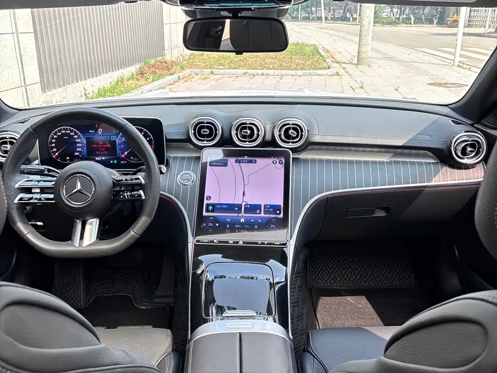 Mercedes-Benz C-Class 2023 — фото 5