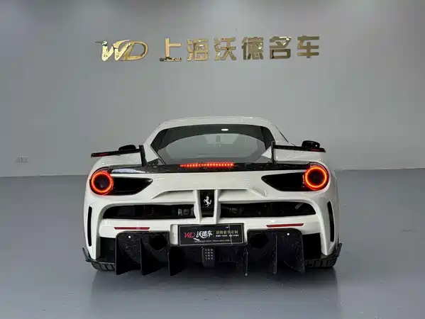 Ferrari 488 2019