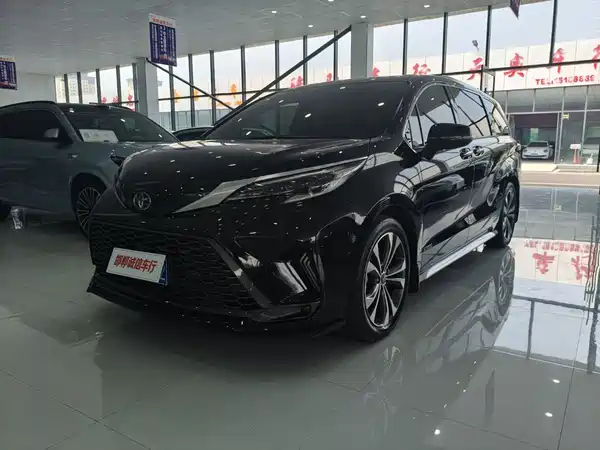 Toyota Granvia 2024