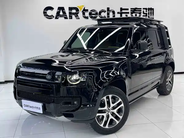 Land Rover Defender 2024