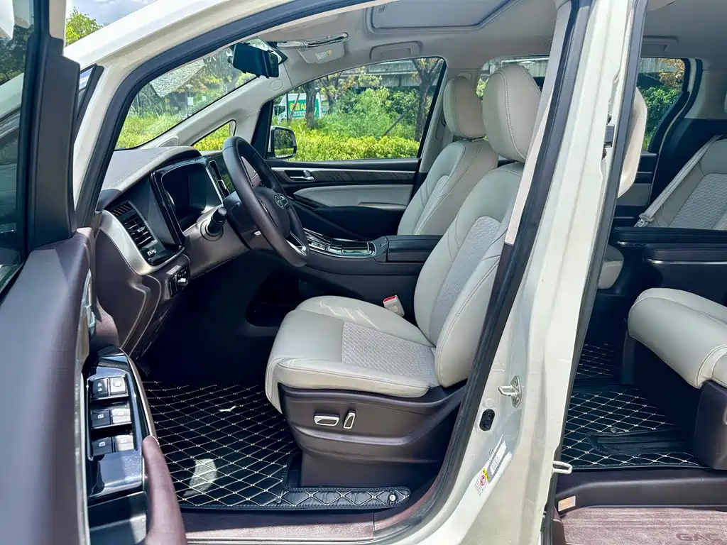 GAC Trumpchi M8 2021 — фото 4