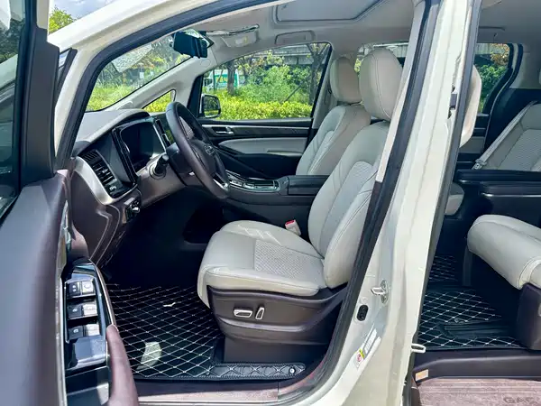 GAC Trumpchi M8 2021