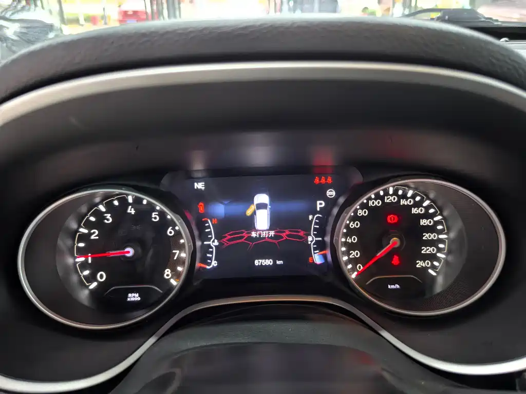 Jeep Compass 2021 — фото 18