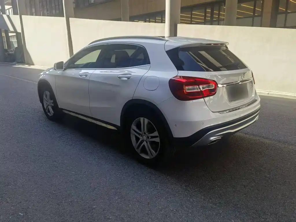 Mercedes-Benz GLA 2015 — фото 9