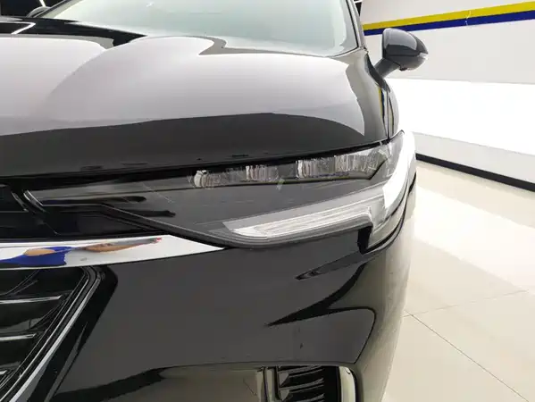 Buick Envision Plus 2023