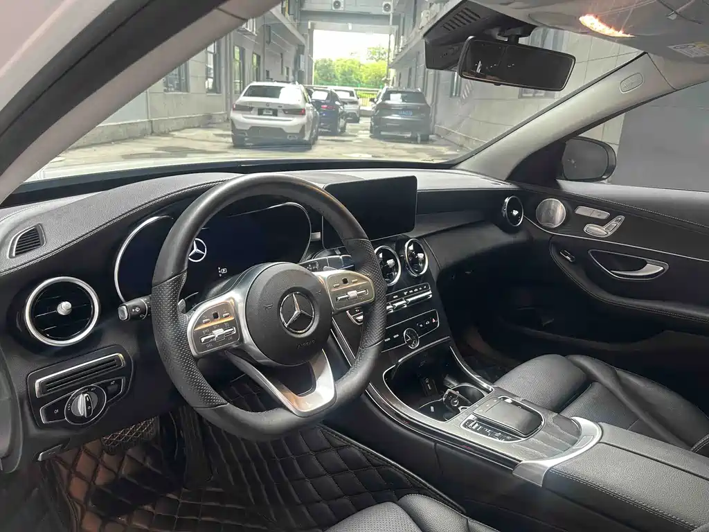 Mercedes-Benz C-Class 2021 — фото 10