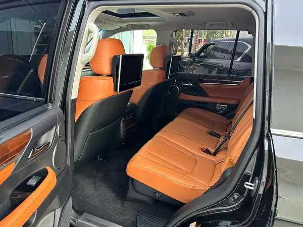 Lexus LX 2019