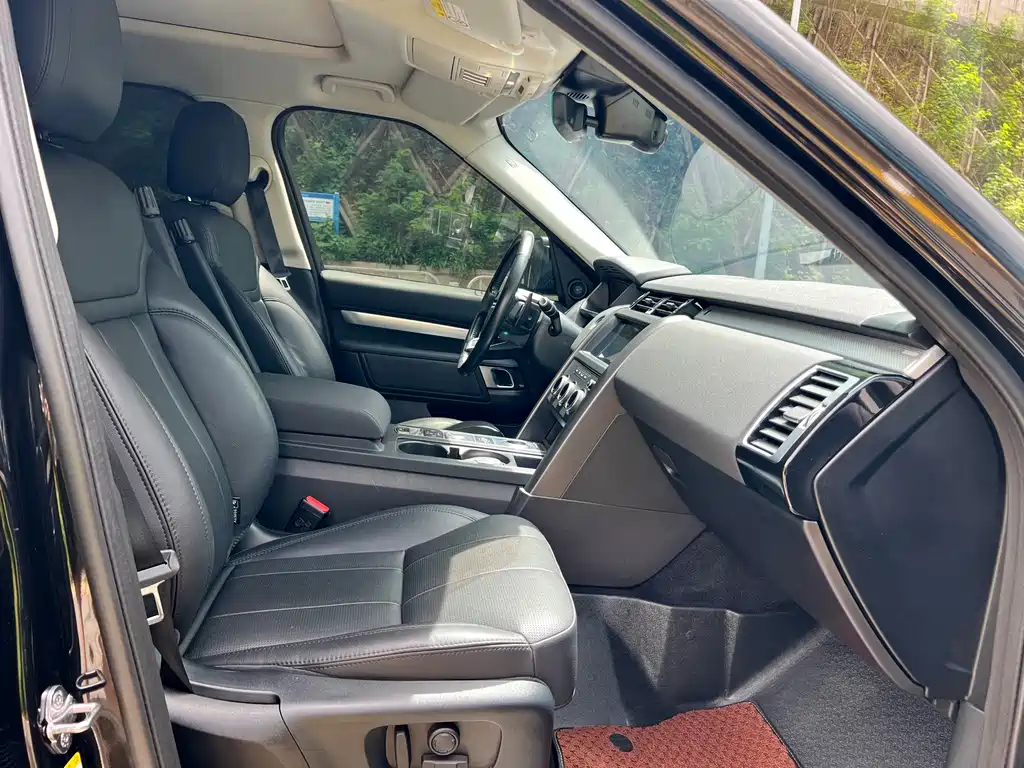 Land Rover Discovery 2020 — фото 9