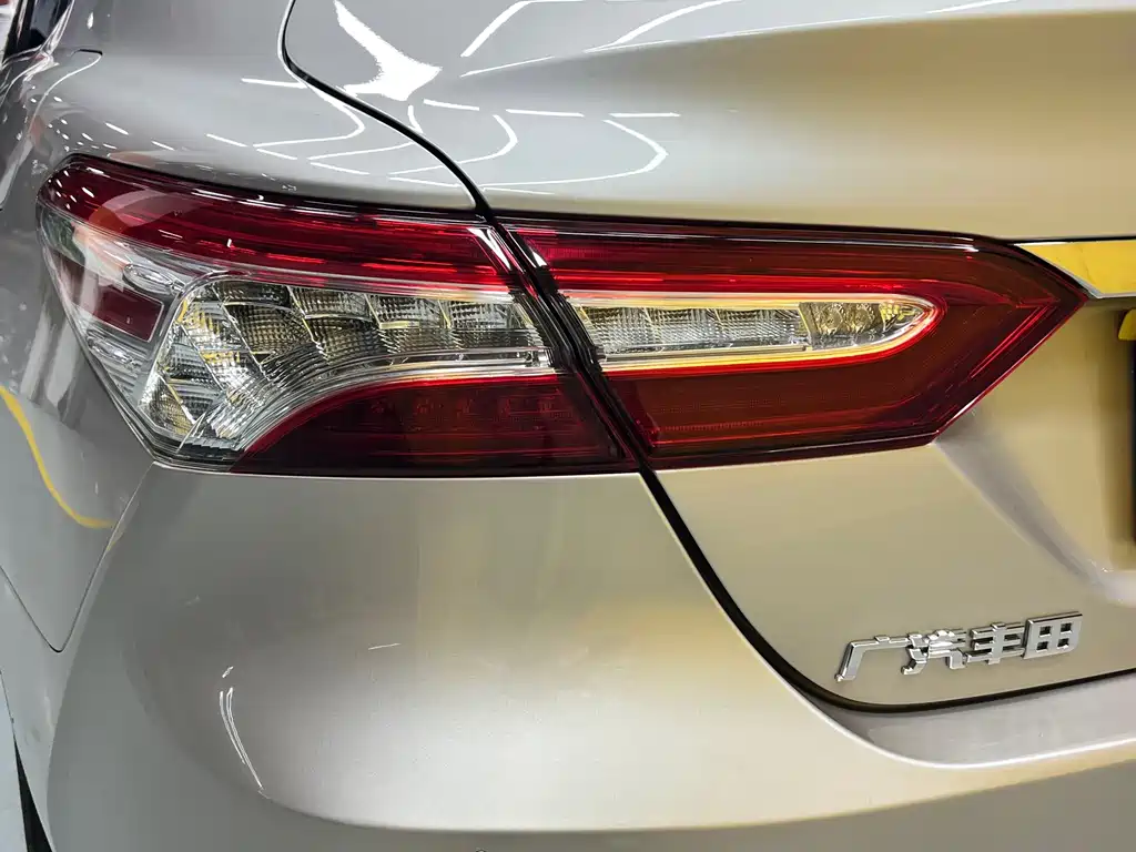 Toyota Camry 2023 — фото 26