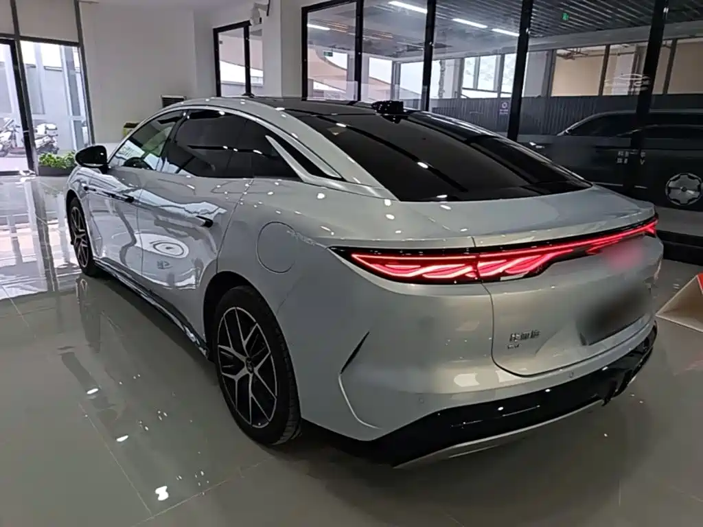BYD Han L 2025 — фото 5