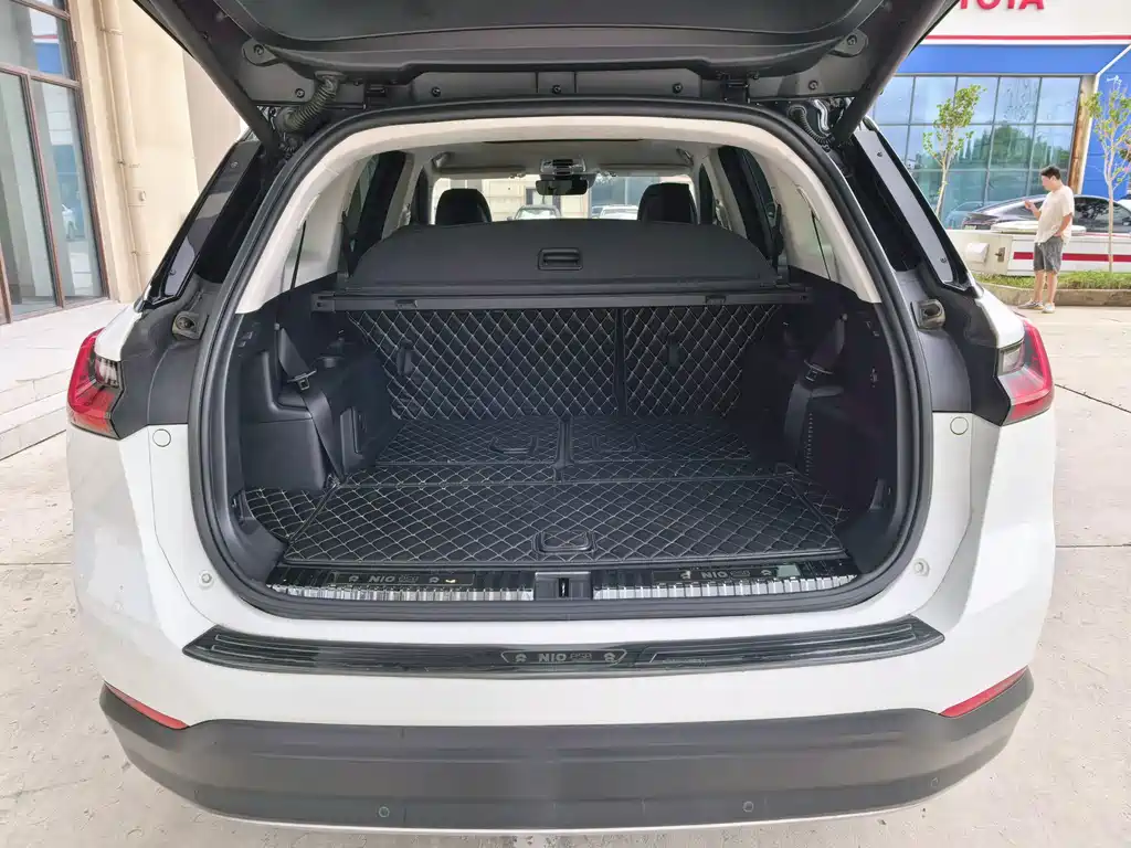 NIO ES8 2019 — фото 13