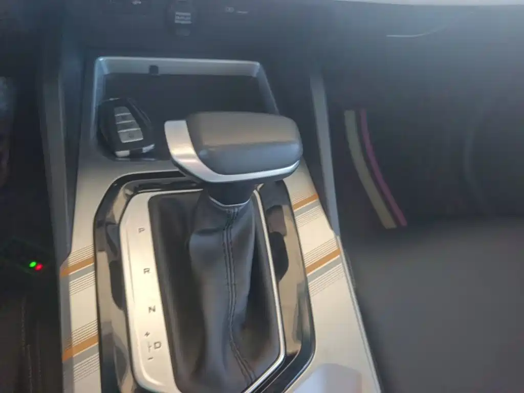Geely Emgrand L 2022 — фото 10