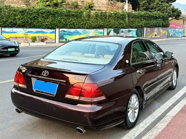 Toyota Crown 2006
