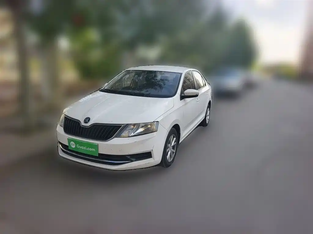 Skoda Rapid 2018 — фото 17