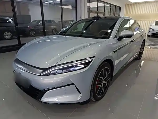 BYD Han L 2025
