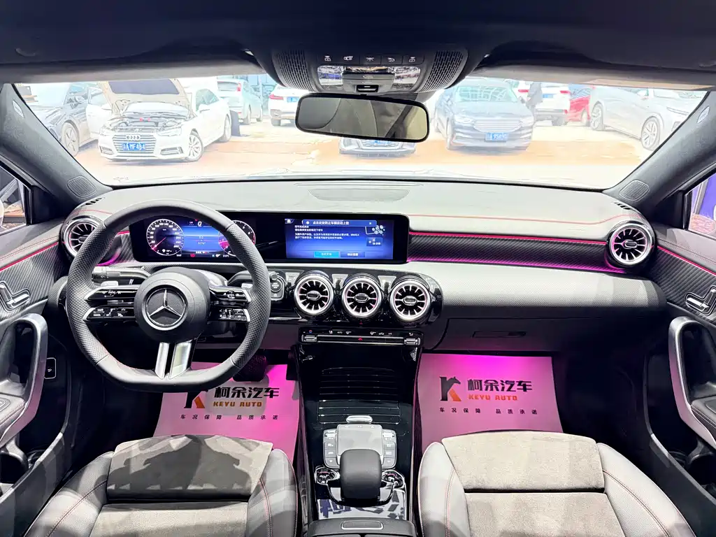 Mercedes-Benz A-Class 2023 — фото 11