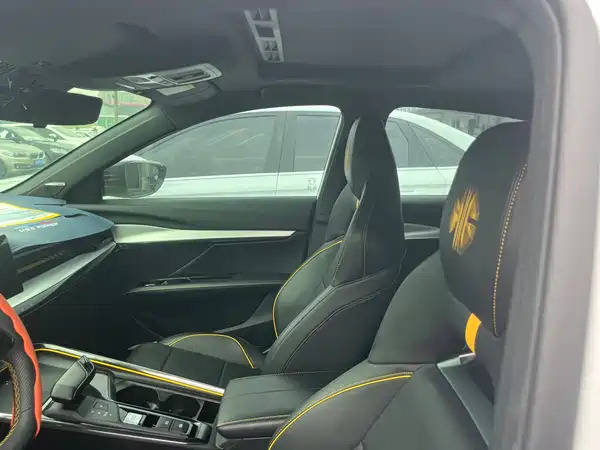 MG MG5 Scorpio 2022