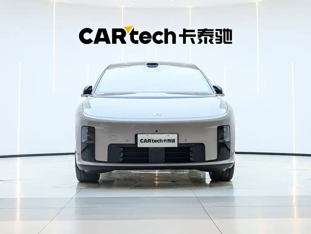 Li Auto i8 2025 — фото 2