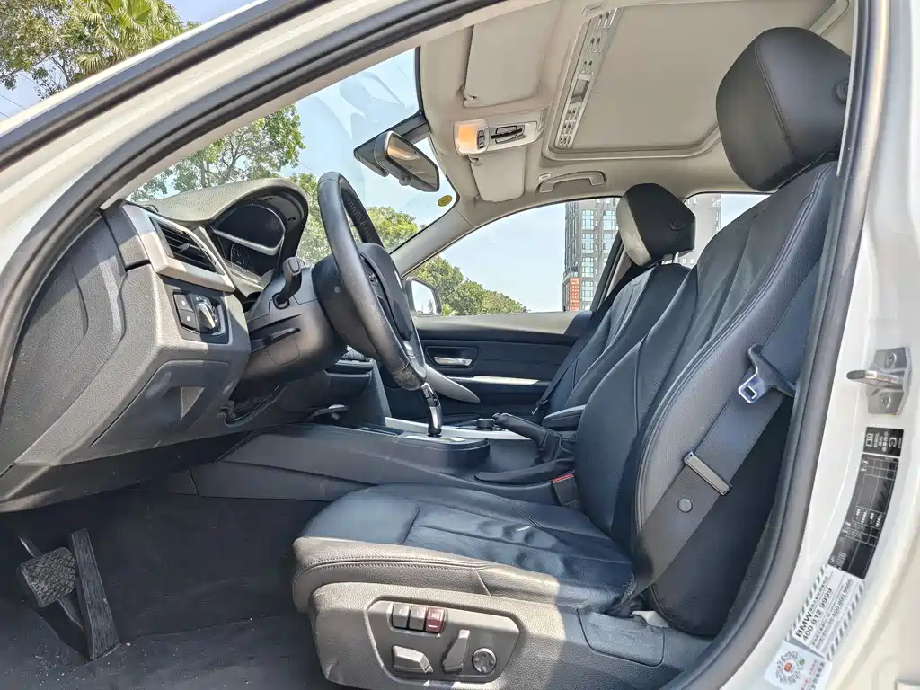 BMW 3 Series 2014 — фото 14
