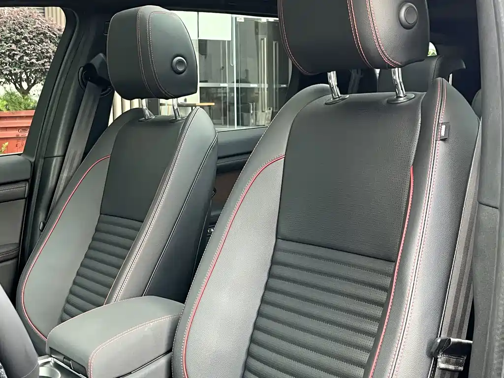 Land Rover Discovery Sport 2023 — фото 19