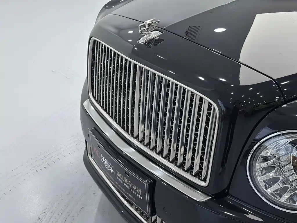 Bentley Mulsanne 2020 — фото 11