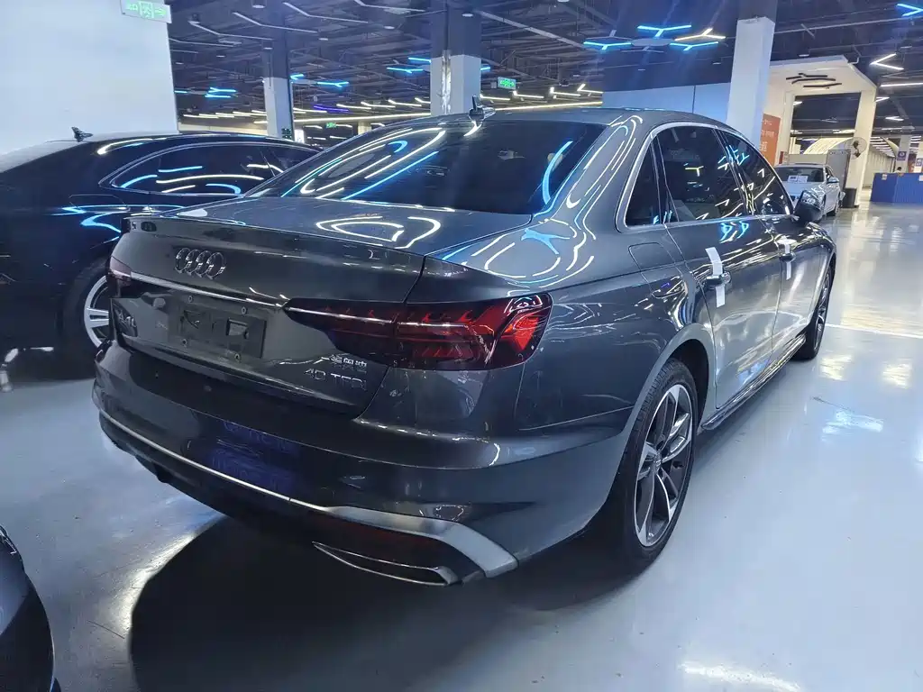 Audi A4L 2020 — фото 16