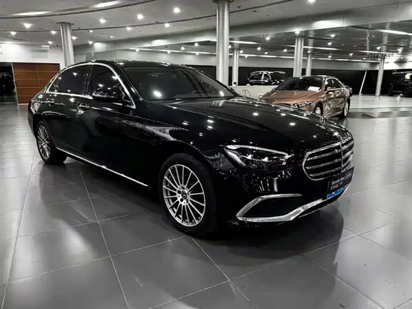 Mercedes-Benz E-Class 2024