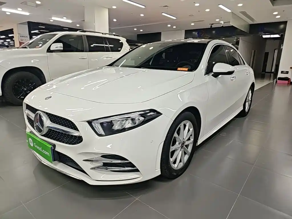 Mercedes-Benz A-Class 2020 — фото 1