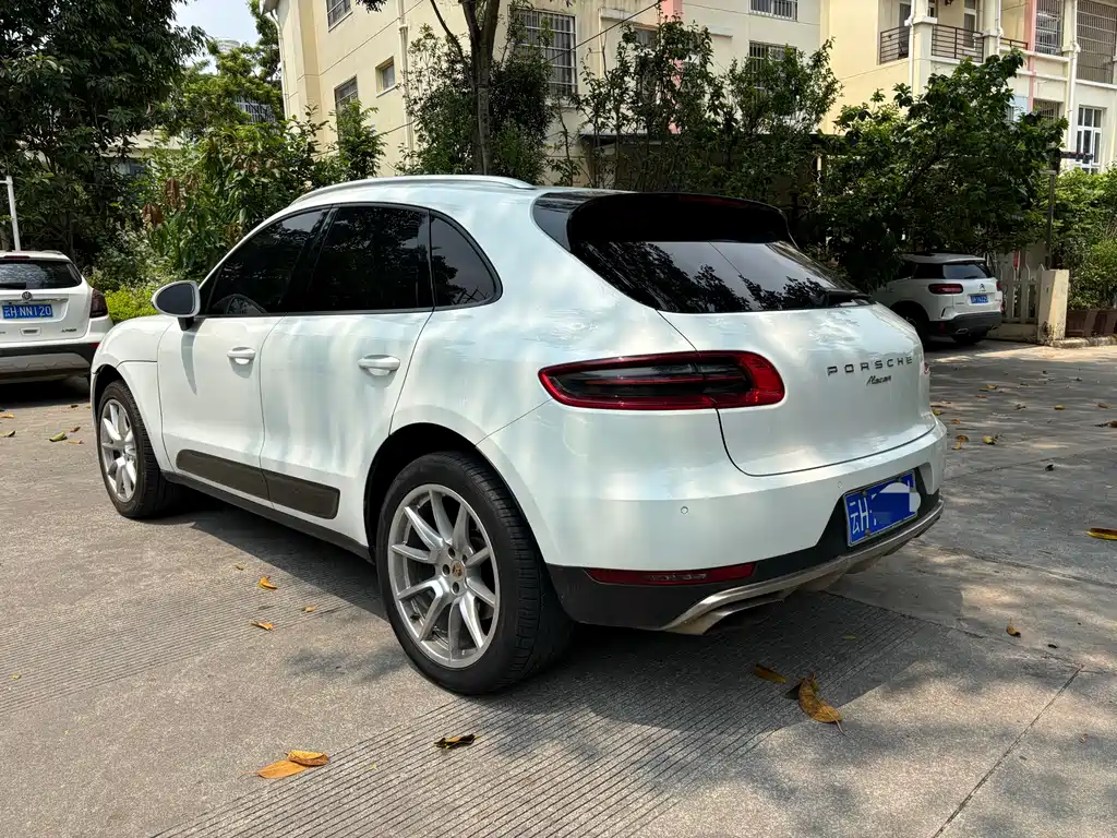 Porsche Macan 2015 — фото 4