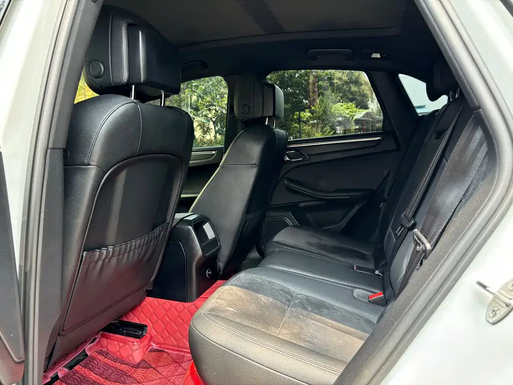 Porsche Macan 2015 — фото 8
