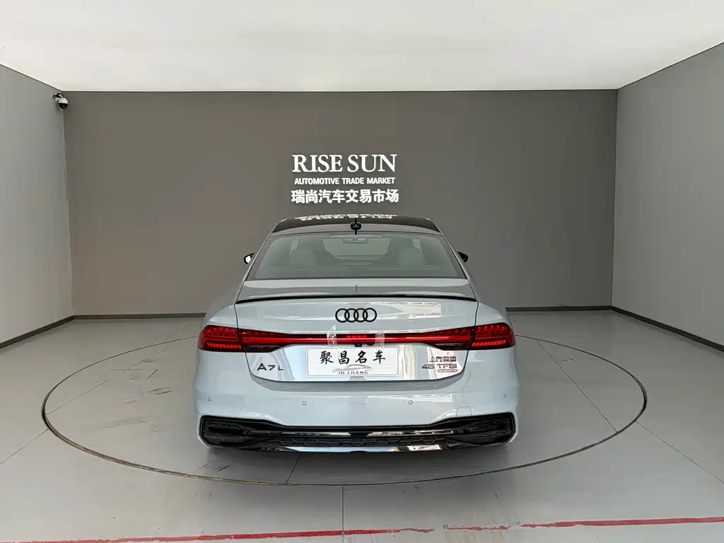 Audi A7L 2025 — фото 14