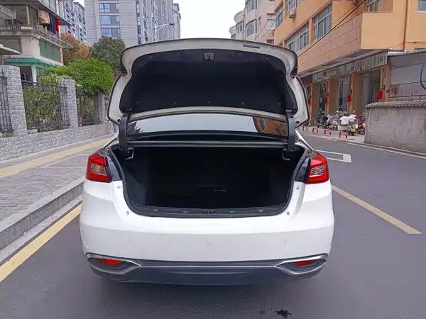 Zotye Z500 2016