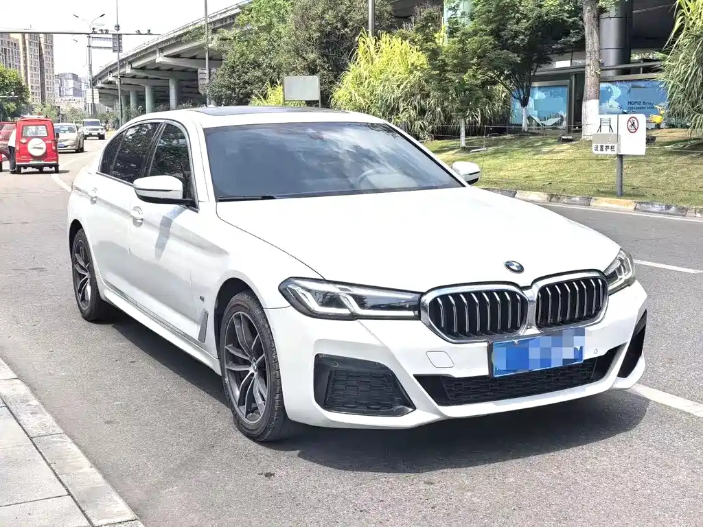 BMW 5 Series 2022