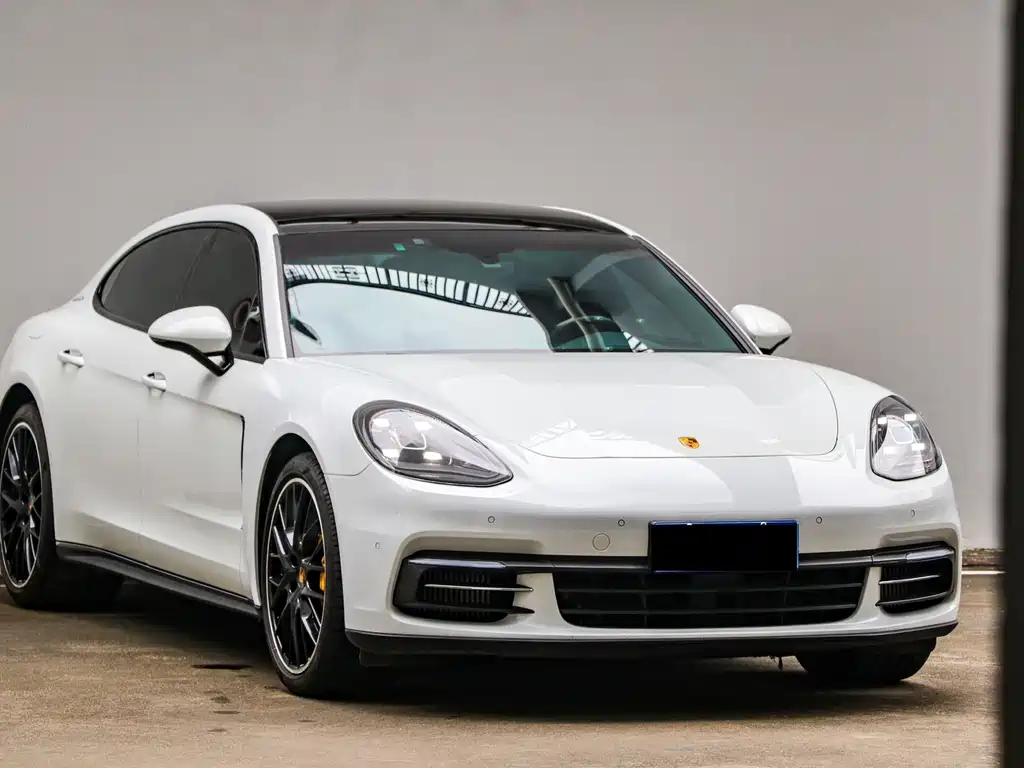 Porsche Panamera 2019