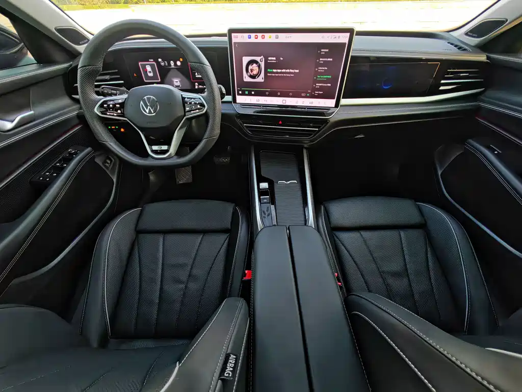 Volkswagen Passat 2025
