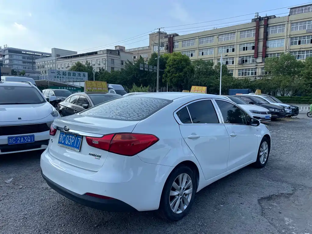 Kia K3 2013