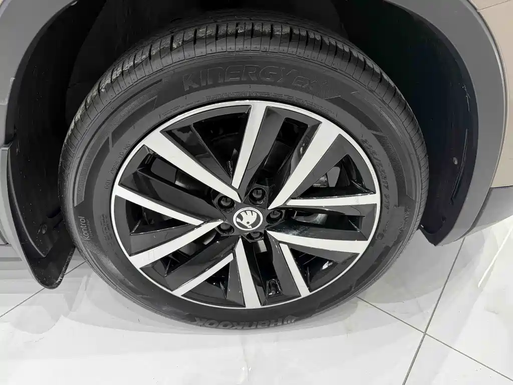 Skoda Kamiq 2023 — фото 15