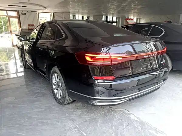 Volkswagen Passat 2022