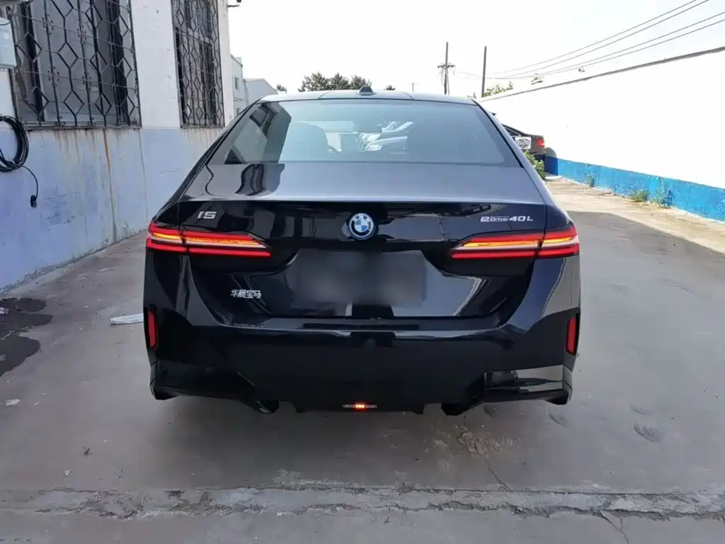 BMW i5 2025 — фото 6
