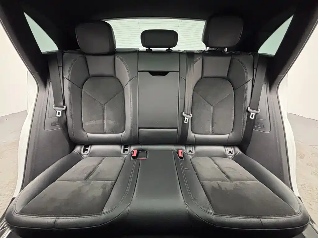 Porsche Macan 2019 — фото 29