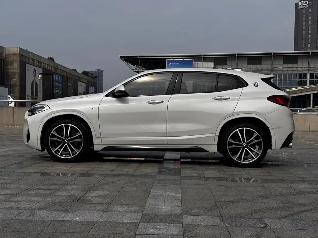 BMW X2 2021 — фото 8