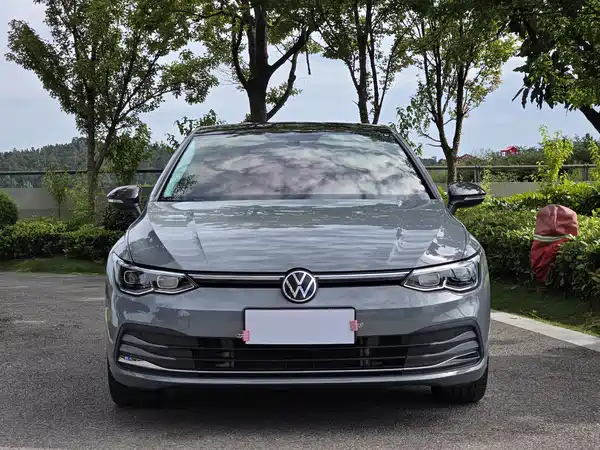 Volkswagen Golf 2021
